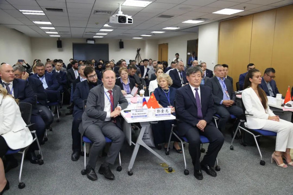 Китайско-российская конференция по торговле прошла в Пекине и Шанхае